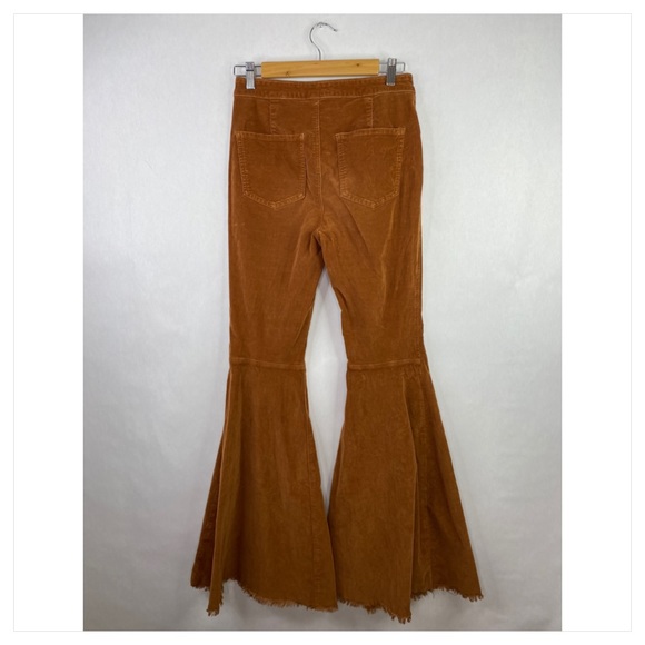Free People Corduroy Bell Bottom Pants Sz 26 - Picture 4 of 8